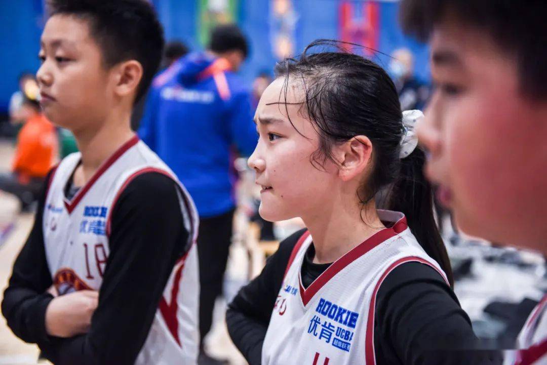 包含Rookie连续七场比赛得分超过败北,篮网不断突破!的词条